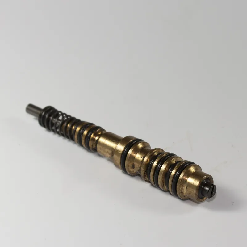 Koop Online Pompa olio Oleo Mac per motosega 251/261/252/254 Agristar 350/355 – 006000104R