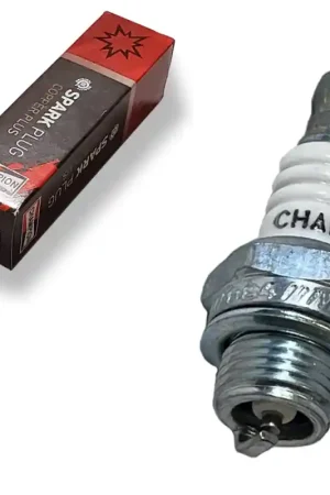 Koop Online Candela di Accensione Champion per Motori Benzina 2 Tempi - CJ8